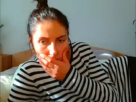 Irina9793 online show from November 27, 2025, 9:43 am