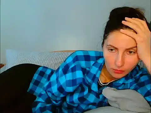 Irina9793 online show from April 2, 2026, 9:05 am