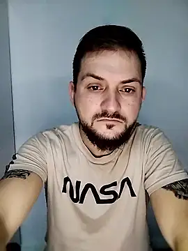 Snapshot of iurinicola chatting on January 15, 2026, 7:39 pm iurinicola online show from January 15, 2026, 7:39 pm