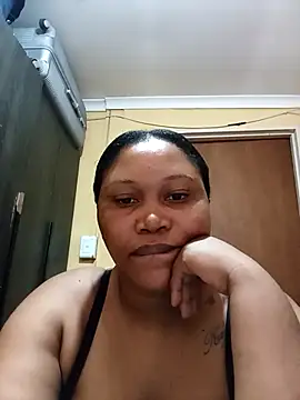 Snapshot of JuicyMilkyTizzy chatting on April 7, 2026, 7:54 am JuicyMilkyTizzy online show from April 7, 2026, 7:54 am