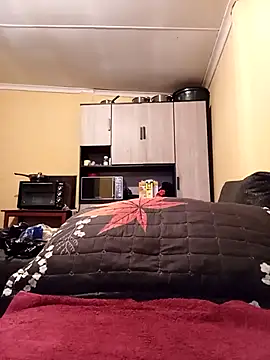 Snapshot of JuicyMilkyTizzy chatting on November 21, 2025, 7:51 am JuicyMilkyTizzy online show from November 21, 2025, 7:51 am