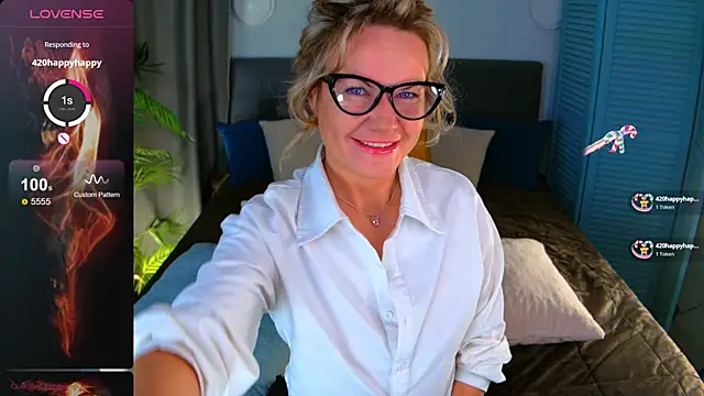 Snapshot of AssolMonet chatting on November 11, 2025, 6:08 am AssolMonet online show from November 11, 2025, 6:08 am