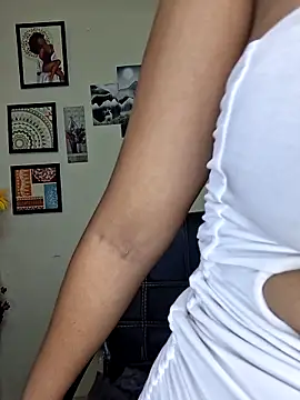 Snapshot of Noor-Bold chatting on November 30, 2025, 12:50 pm Noor-Bold online show from November 30, 2025, 12:50 pm