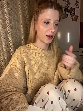 amorearte m online show from February 14, 2026, 3:29 am