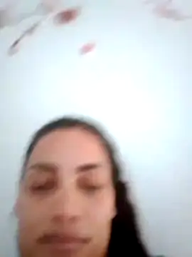 Snapshot of Ehilyn chatting on October 28, 2025, 9:25 pm Ehilyn online show from October 28, 2025, 9:25 pm