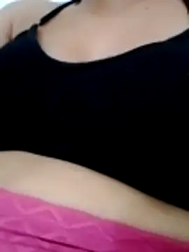 Snapshot of Ehilyn chatting on November 6, 2025, 8:13 pm Ehilyn online show from November 6, 2025, 8:13 pm