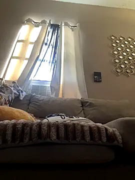 datlongone online show from November 10, 2025, 2:55 pm