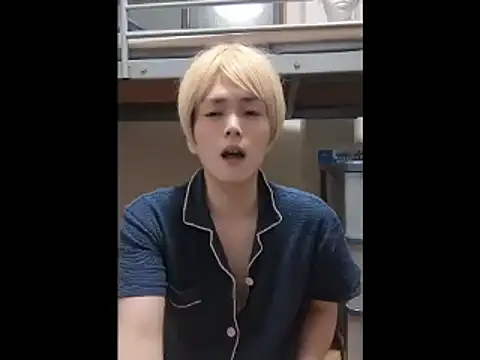 Snapshot of mgnhiroyuki chatting on August 2, 2026, 9:23 pm mgnhiroyuki online show from August 2, 2026, 9:23 pm