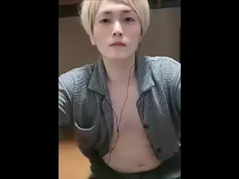 mgnhiroyuki online show from April 19, 2026, 2:51 pm