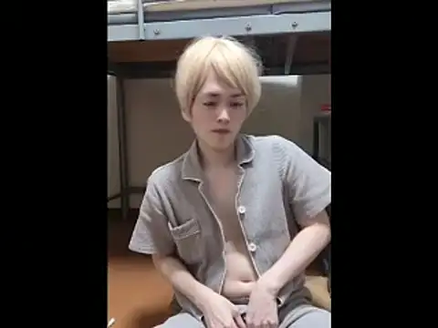 Snapshot of mgnhiroyuki chatting on July 23, 2026, 12:13 pm mgnhiroyuki online show from July 23, 2026, 12:13 pm