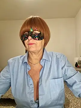 Gattina74 online show from October 14, 2025, 6:41 pm