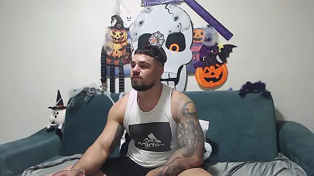 Tiberius hunk online show from November 7, 2025, 7:13 am