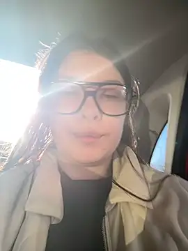 HannaJohnson online show from October 17, 2025, 5:33 am