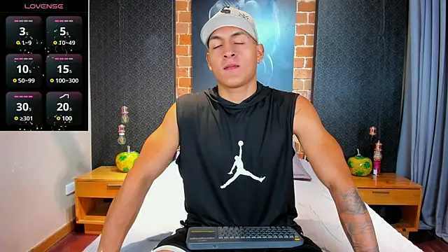 NoahVolkov online show from March 22, 2025, 11:32 am