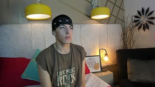 Andrew Wolff online show from November 9, 2025, 3:21 am