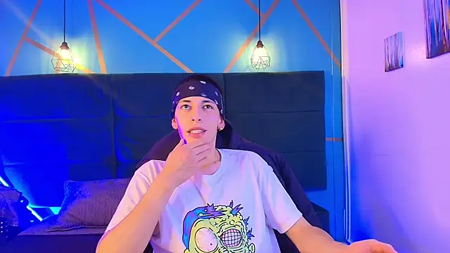 Andrew Wolff online show from November 15, 2025, 3:43 am