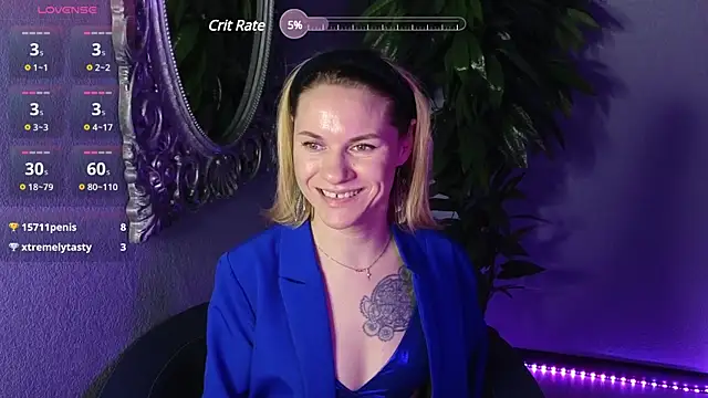 Snapshot of EmmaGallen chatting on March 8, 2025, 11:16 am EmmaGallen online show from March 8, 2025, 11:16 am