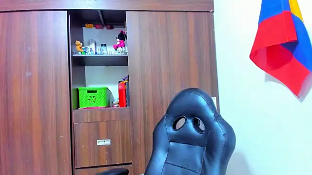Snapshot of Dreamastercum_ chatting on May 29, 2026, 10:49 pm Dreamastercum online show from May 29, 2026, 10:49 pm