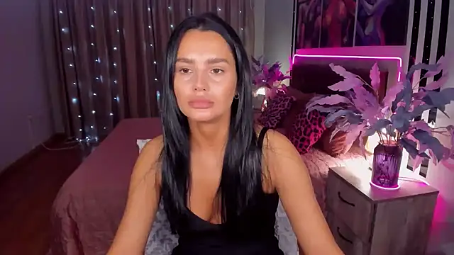 Snapshot of DanaSincere chatting on October 10, 2025, 3:40 am DanaSincere online show from October 10, 2025, 3:40 am