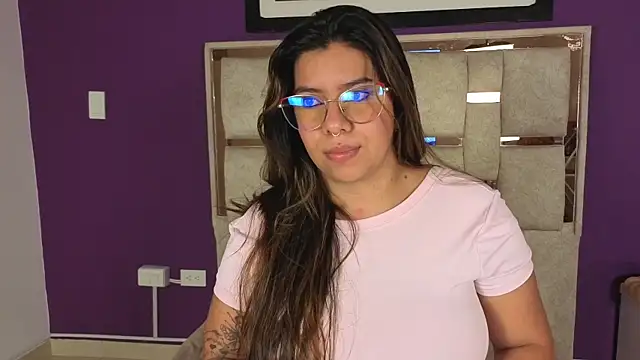 emilyy cooperr online show from August 4, 2026, 1:15 pm