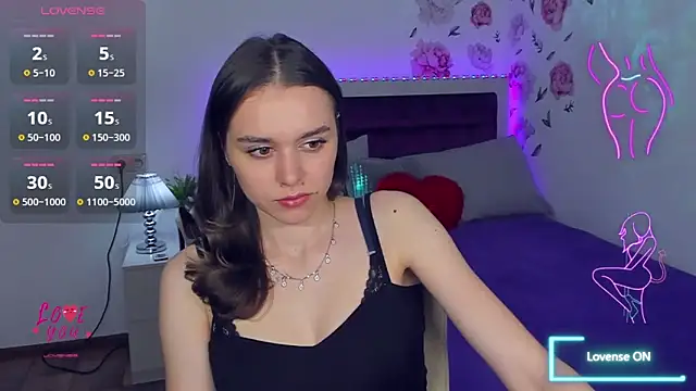 EmelyMason online show from May 8, 2026, 7:01 am