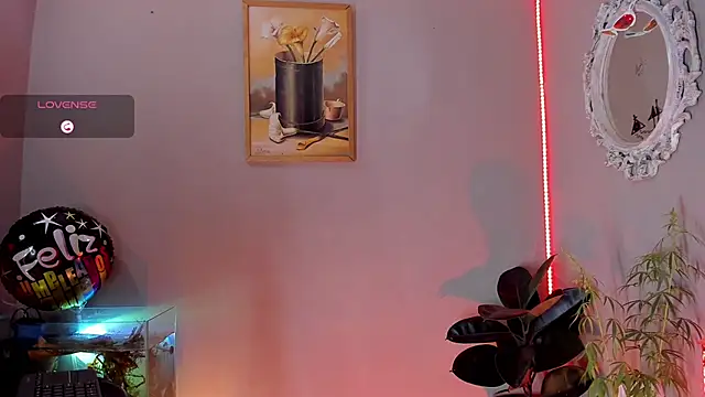 Snapshot of CRAZY-BOY99 chatting on November 6, 2025, 8:51 am CRAZY-BOY99 online show from November 6, 2025, 8:51 am