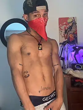 CRAZY-BOY99 online show from May 15, 2026, 8:40 pm