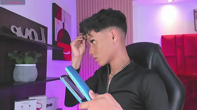 Jonas Rivers online show from June 24, 2026, 5:06 am