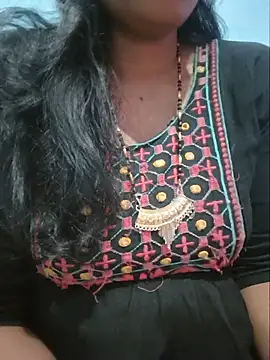 Sexyradha  online show from June 26, 2026, 4:35 pm