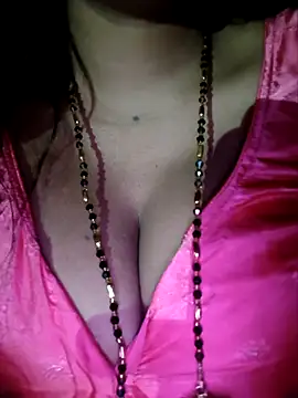Sexyradha  online show from May 6, 2026, 7:40 pm
