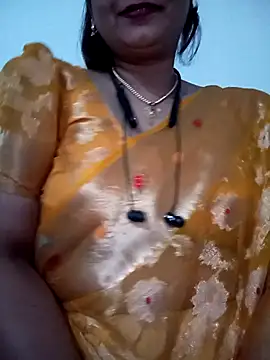 Snapshot of Neha-Bhabhi-Rasily chatting on October 30, 2025, 9:29 am Neha-Bhabhi-Rasily online show from October 30, 2025, 9:29 am