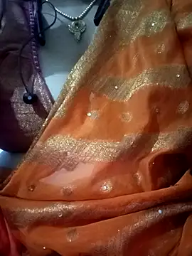 Snapshot of Neha-Bhabhi-Rasily chatting on September 28, 2025, 11:39 am Neha-Bhabhi-Rasily online show from September 28, 2025, 11:39 am