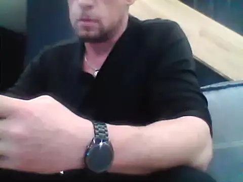 Snapshot of waldik083 chatting on March 1, 2025, 11:37 pm waldik083 online show from March 1, 2025, 11:37 pm