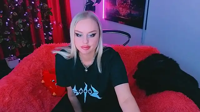 Snapshot of Miss_Alice_Silver chatting on March 29, 2026, 12:23 am Miss Alice Silver online show from March 29, 2026, 12:23 am