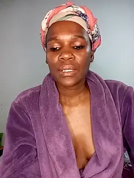 Missvixen81 online show from April 24, 2026, 5:20 am