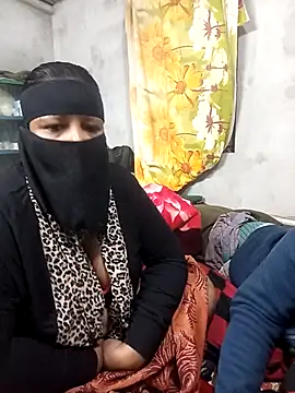 Pakhi Couple 69 online show from November 23, 2025, 5:12 pm