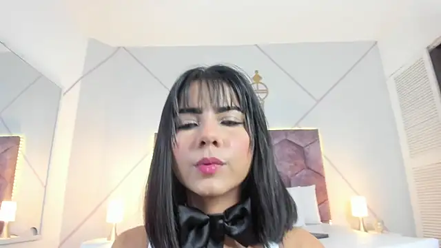 Snapshot of aurora_collinss_ chatting on October 28, 2025, 2:38 pm aurora collinss online show from October 28, 2025, 2:38 pm