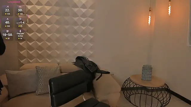 Snapshot of MaddisonCollins chatting on October 13, 2025, 8:10 pm MaddisonCollins online show from October 13, 2025, 8:10 pm