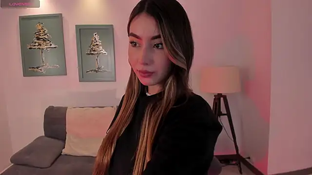 Snapshot of MaddisonCollins chatting on November 12, 2025, 8:45 pm MaddisonCollins online show from November 12, 2025, 8:45 pm