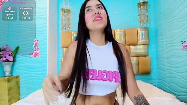 Snapshot of Mia_Montess chatting on October 18, 2025, 12:40 pm Mia Montess online show from October 18, 2025, 12:40 pm