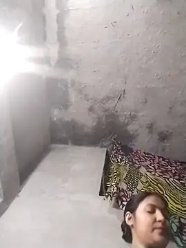 Maidangirl online show from November 28, 2025, 3:34 pm