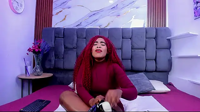 Snapshot of CandyMartinez_ chatting on November 22, 2025, 3:33 pm CandyMartinez online show from November 22, 2025, 3:33 pm