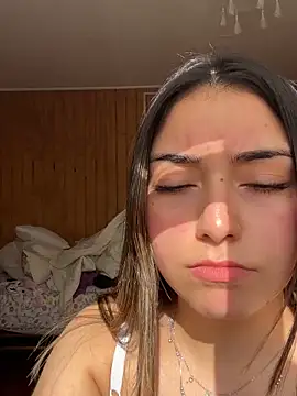 Snapshot of floooohv chatting on November 16, 2025, 8:57 pm floooohv online show from November 16, 2025, 8:57 pm