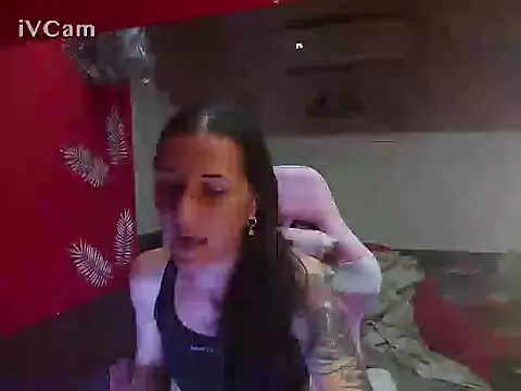 gatitahot-silvy online show from November 10, 2025, 10:26 pm