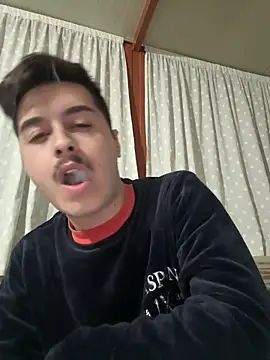 Snapshot of ategurl192 chatting on December 15, 2025, 9:31 pm ategurl192 online show from December 15, 2025, 9:31 pm