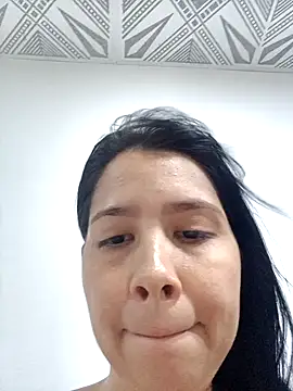 Candy-Body online show from March 18, 2025, 1:46 am