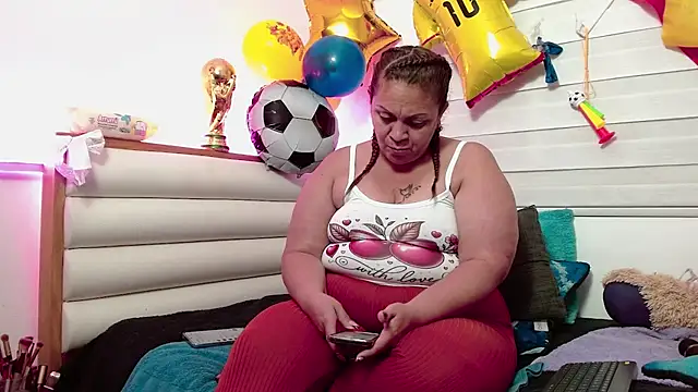 Snapshot of scarlettbooty chatting on July 2, 2026, 11:05 am scarlettbooty online show from July 2, 2026, 11:05 am
