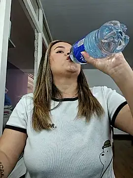 mandy-moore online show from February 4, 2026, 7:09 pm