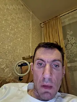 SereneBulge81 online show from March 24, 2026, 10:43 pm