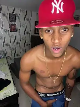 kyle ivo00 online show from October 20, 2025, 7:25 pm